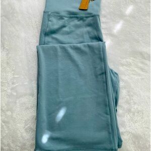 Skims flare leggings